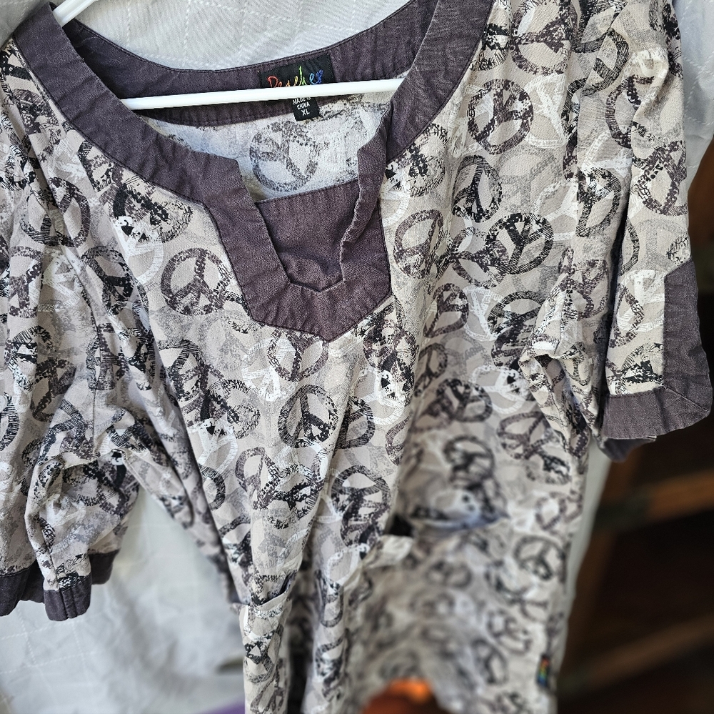 Peace Sign Patterned Women's Top